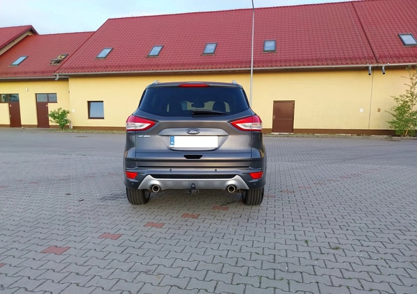 Ford Kuga cena 58900 przebieg: 198000, rok produkcji 2015 z Gryfino małe 379